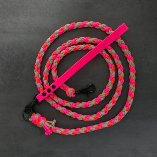 paracord hondenlijn dubbel rond neon roze en tan