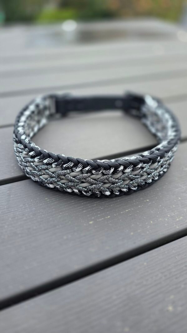 paracord halsband juno's first impression paracord halsband juno's first impression