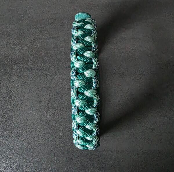 Paracord halsband kleine hond of puppy