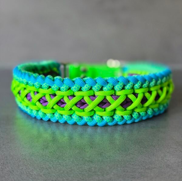 paracord halsband Criss Cross