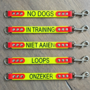 Waarschuwingslabels hond